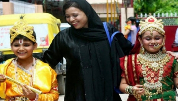 नफरतों को दूर कर गले मिले,आपस में न लड़कर  कोरोना से लड़े 